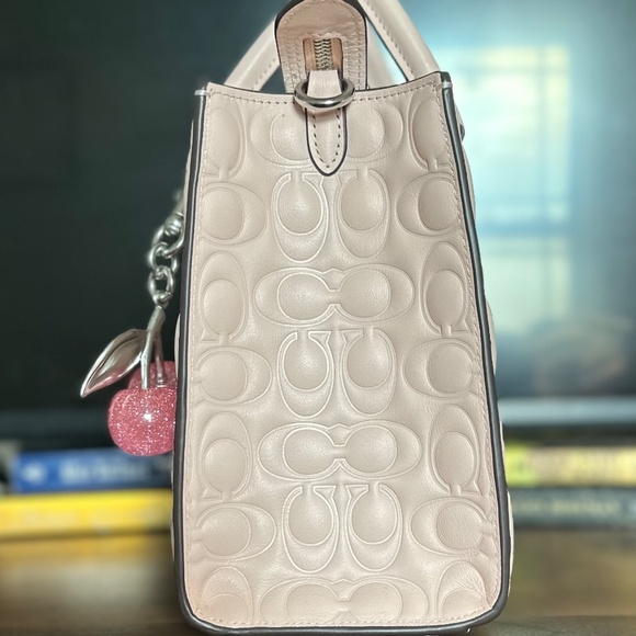 Maggie Small Tote Bag In Signature Leather w/Matching Wallet - Picture 3 of 5